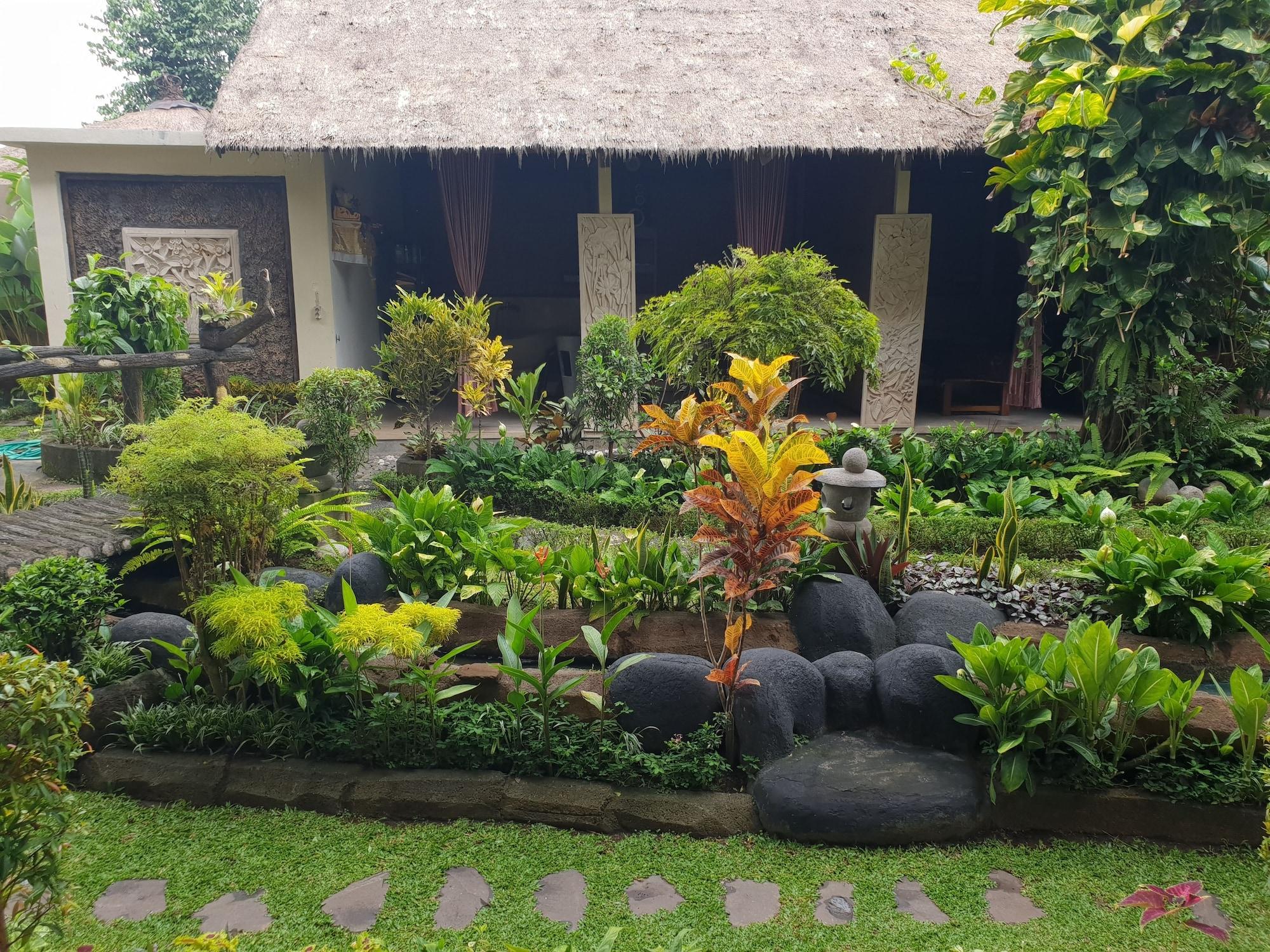 Hotel Liyer House à Lodtunduh Extérieur photo