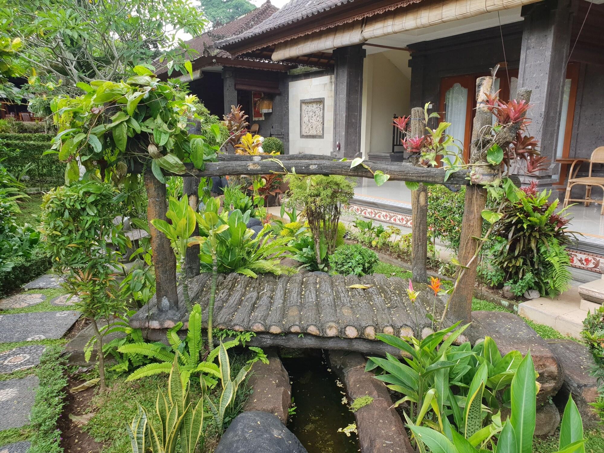 Hotel Liyer House à Lodtunduh Extérieur photo