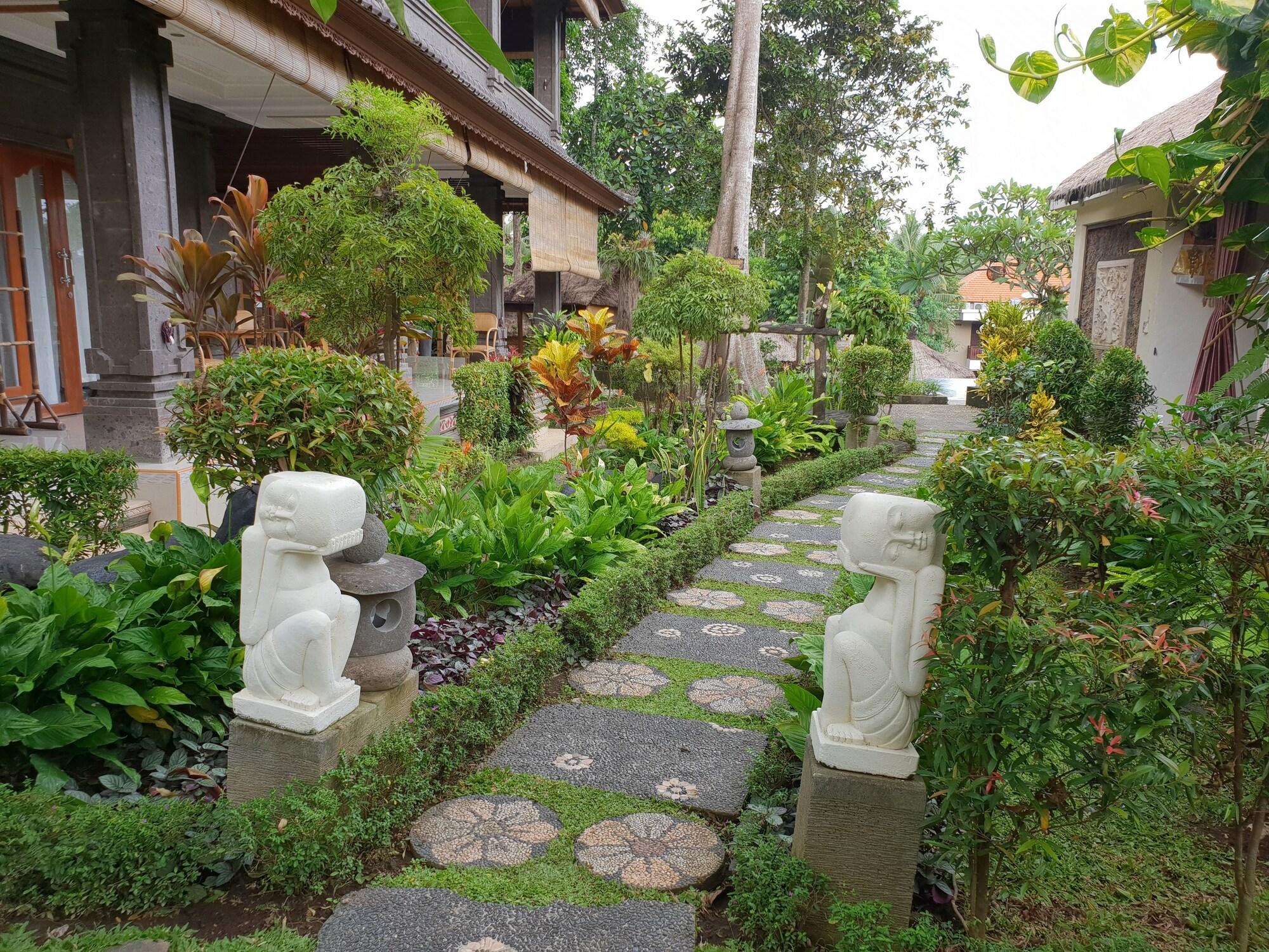 Hotel Liyer House à Lodtunduh Extérieur photo