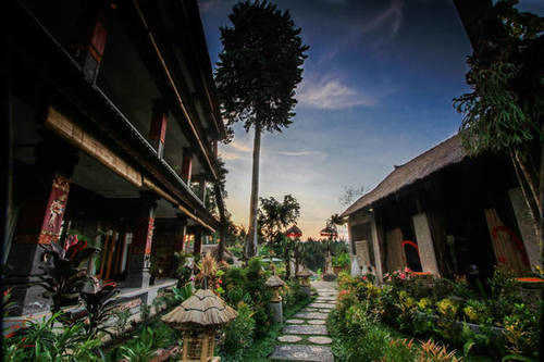 Hotel Liyer House à Lodtunduh Extérieur photo